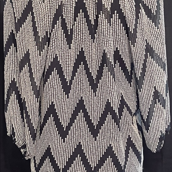 Forever 21 Chevron Blouse - Picture 2 of 2